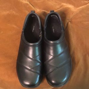 LL Bean 11W black leather comfort walking shoe new